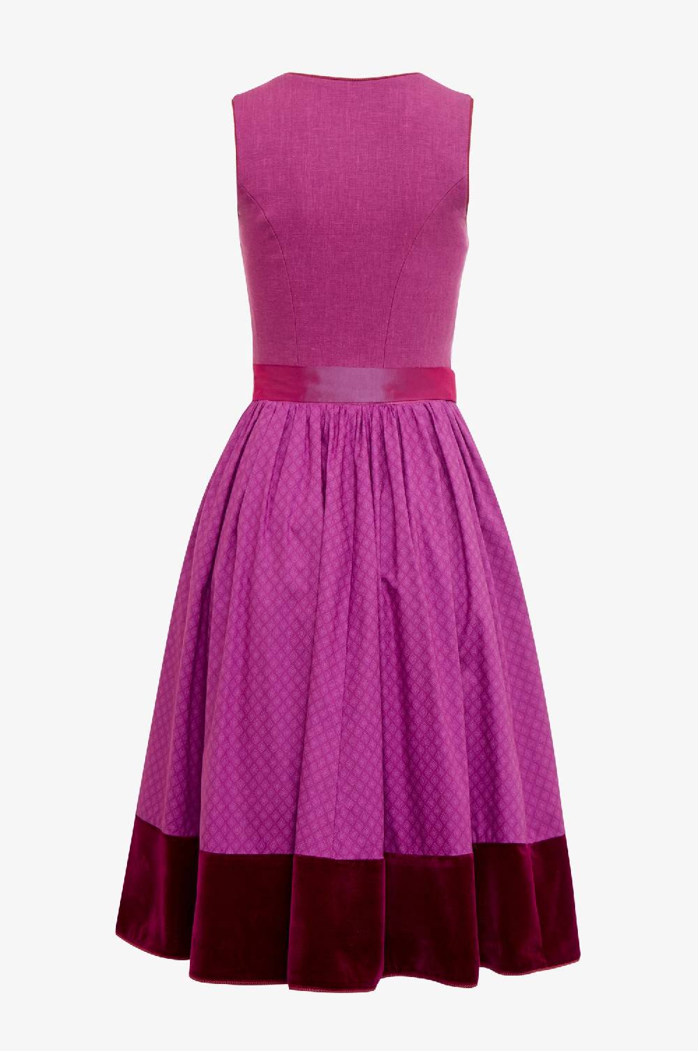 Kinga Mathe Jubiläumsdirndl in Cassis Neuheiten