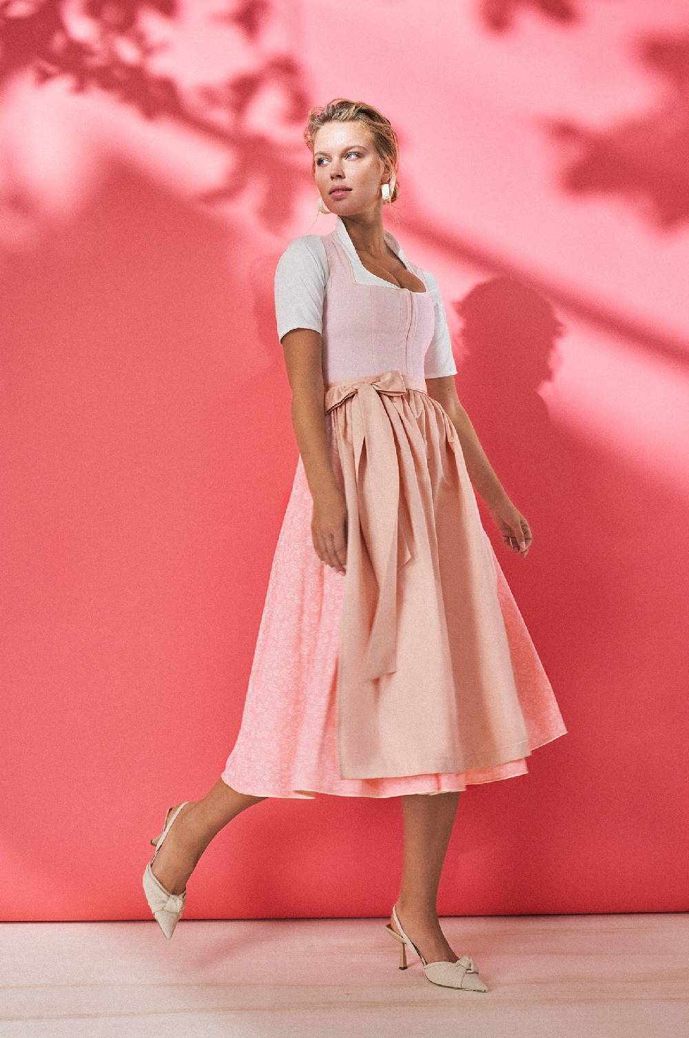 Kinga Mathe Dirndl Almeria in Peach Kostenloser Versand international