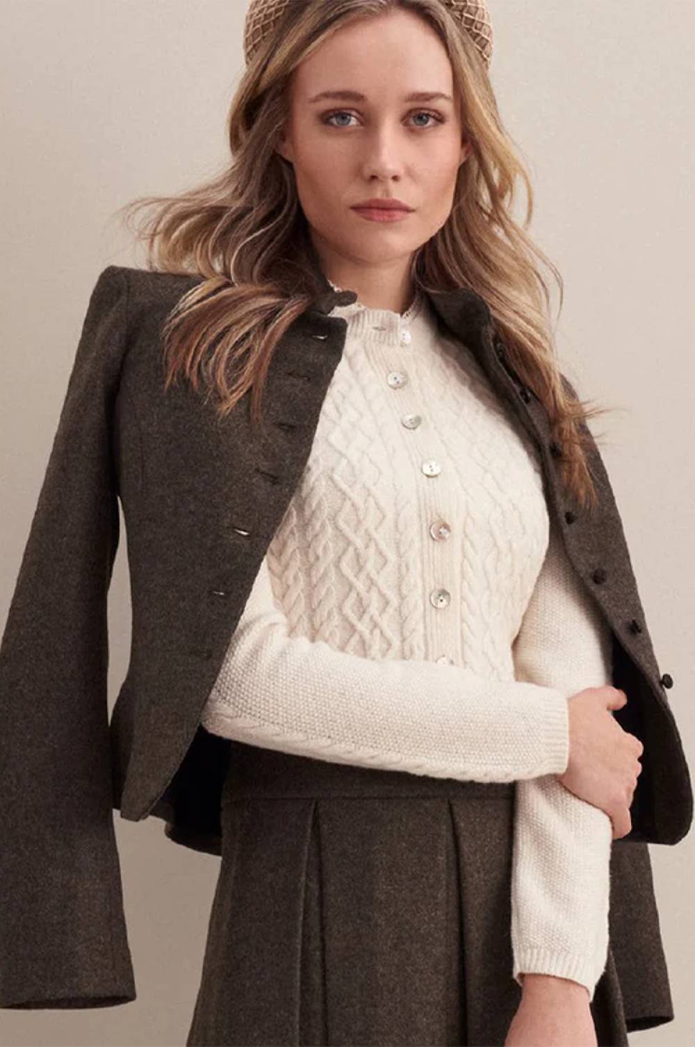Kinga Mathe Trachtenjacke Mila in Taupe Schlussverkauf