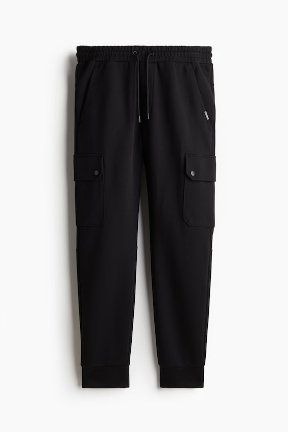 HM Joggpants aus Scuba in Slim Fit Letzter Tag