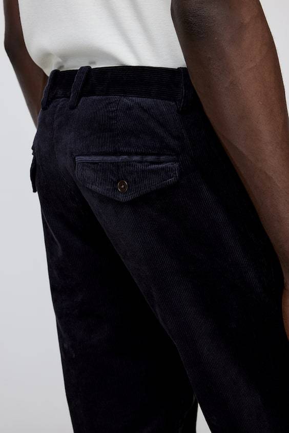 HM Cordhose in Regular Fit zollfrei
