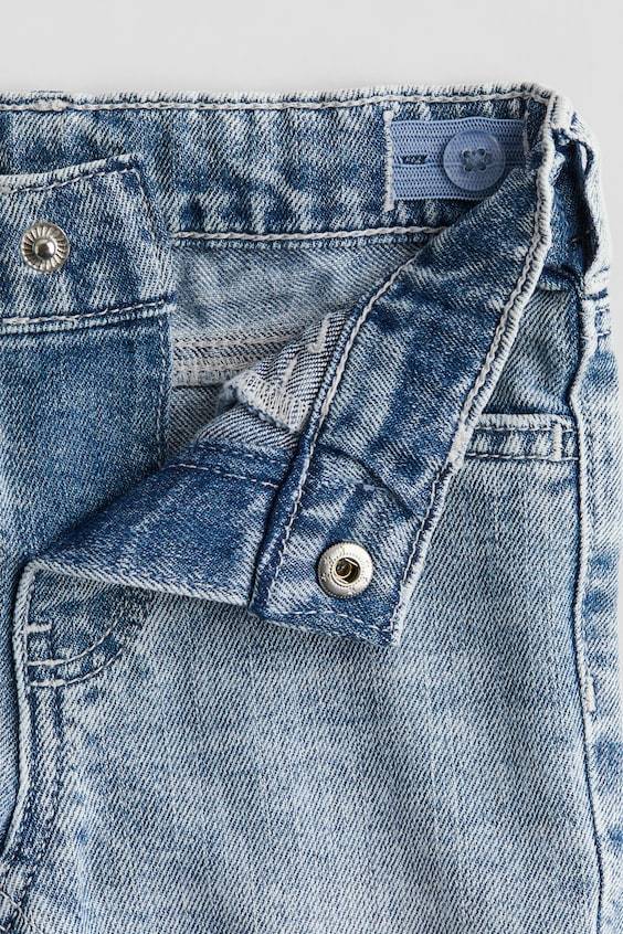 HM Jeans mit herzförmigen Taschen Wochenangebot