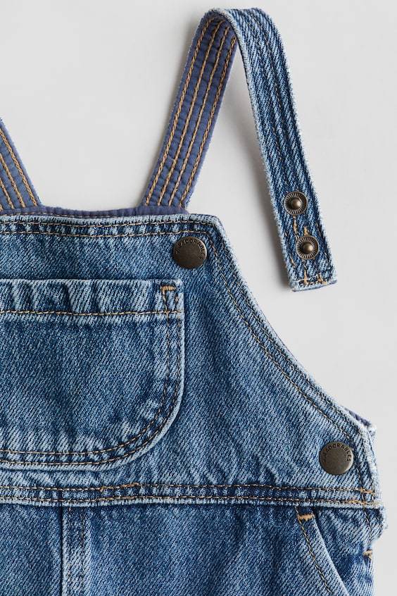 HM Latzhose aus Denim JETZT KAUFEN