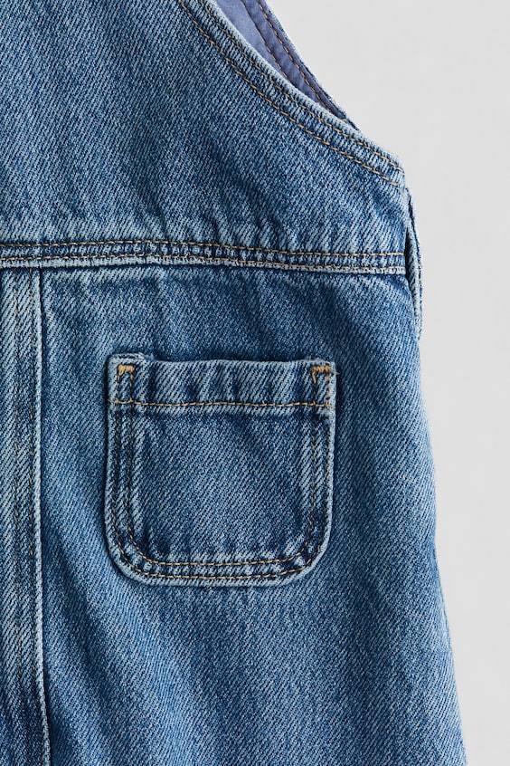 HM Latzhose aus Denim JETZT KAUFEN