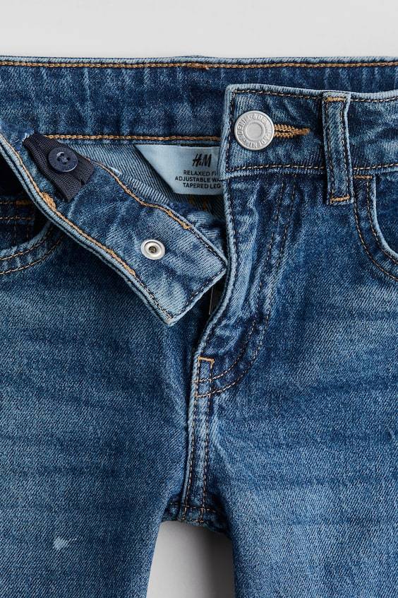 HM Relaxed Tapered Fit Jeans Auslauf