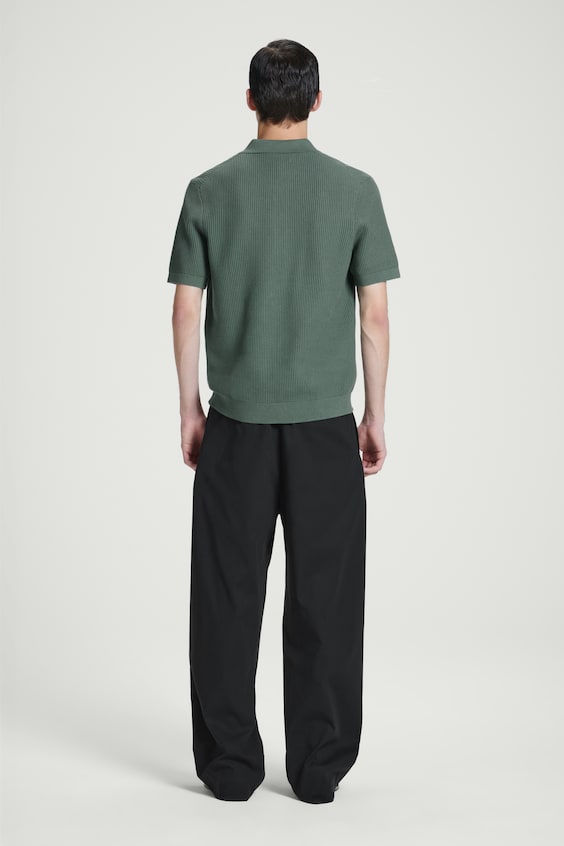 HM STRUKTURIERTES POLOSHIRT AUS STRICK Auslauf