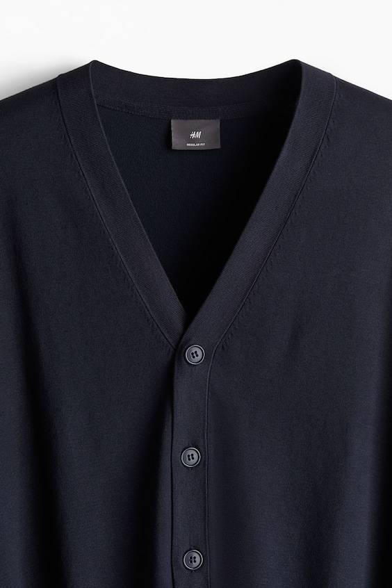 HM Feinstrick-Cardigan in Regular Fit Meist gekauft