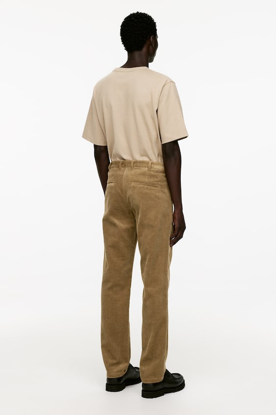 HM Gerade geschnittene Chinohose aus Cord Fabrikpreis