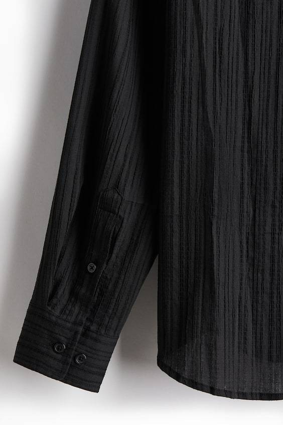 HM Hemd mit Struktur in Regular Fit Black Friday