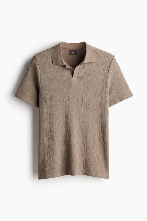 HM Strukturiertes Poloshirt in Slim Fit Nur noch ein Tag übrig