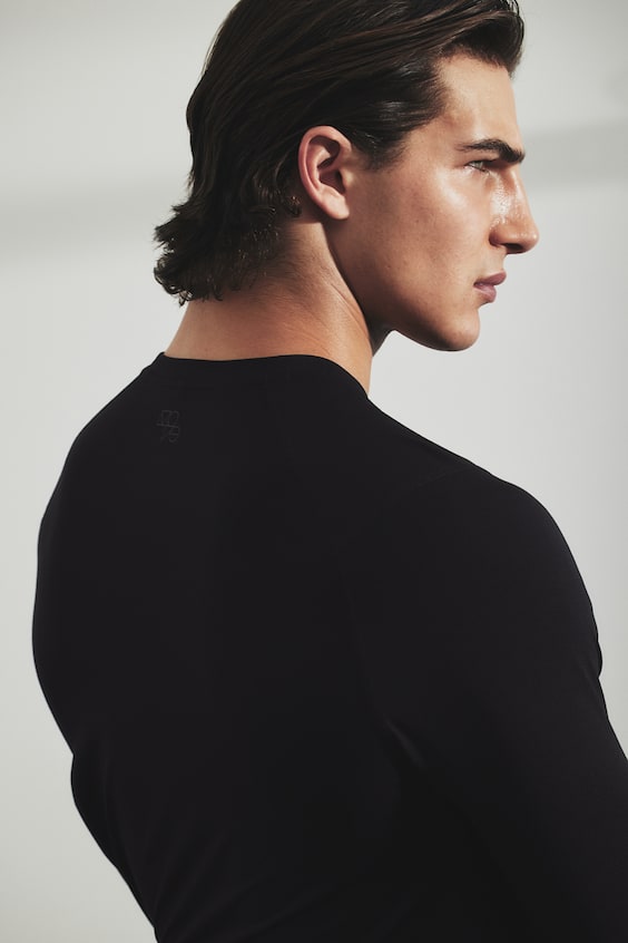 HM Muscle Fit sports top in DryMove™ 50% Rabatt mit kostenlosem Versand