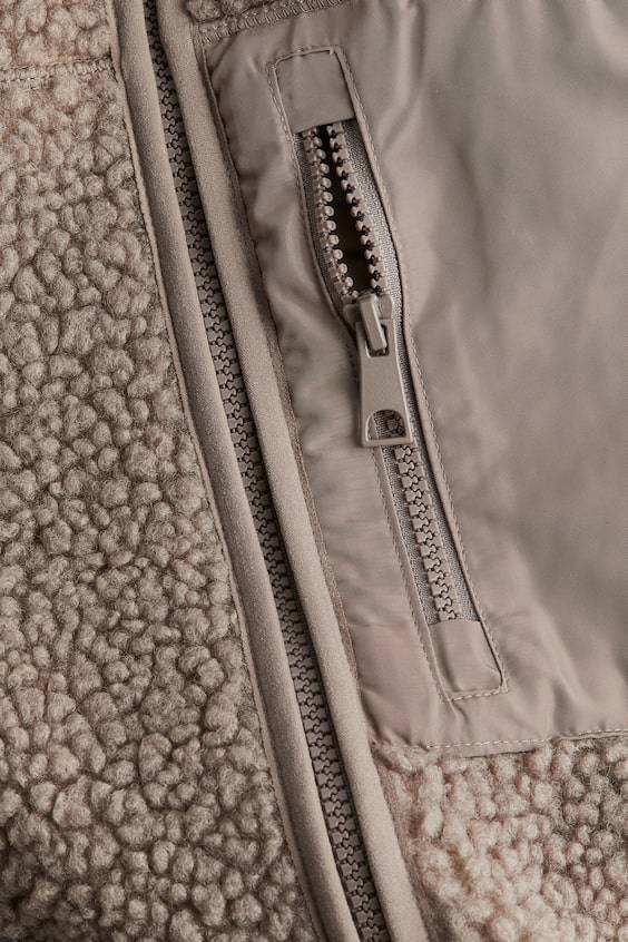 HM Jacke aus Teddyfleece 50% Rabatt mit kostenlosem Versand