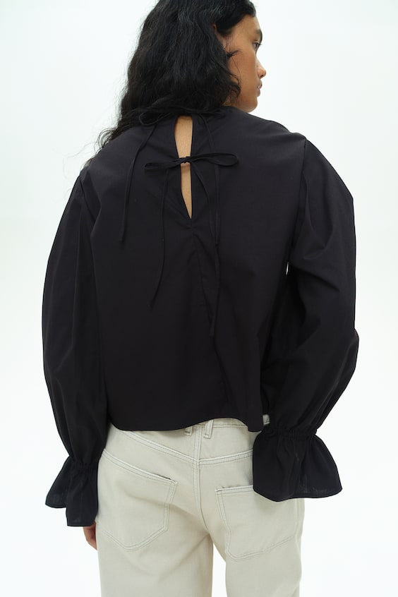 HM Baumwollbluse mit Bindedetail 2025