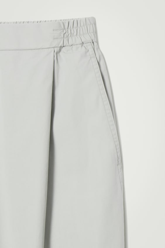 HM HOSE MIT WEITEM BEIN UND ELASTISCHEM BUND Neueste Mode