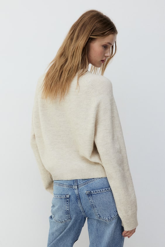 HM Kurzer Feinstrick-Pullover Fabrikladen