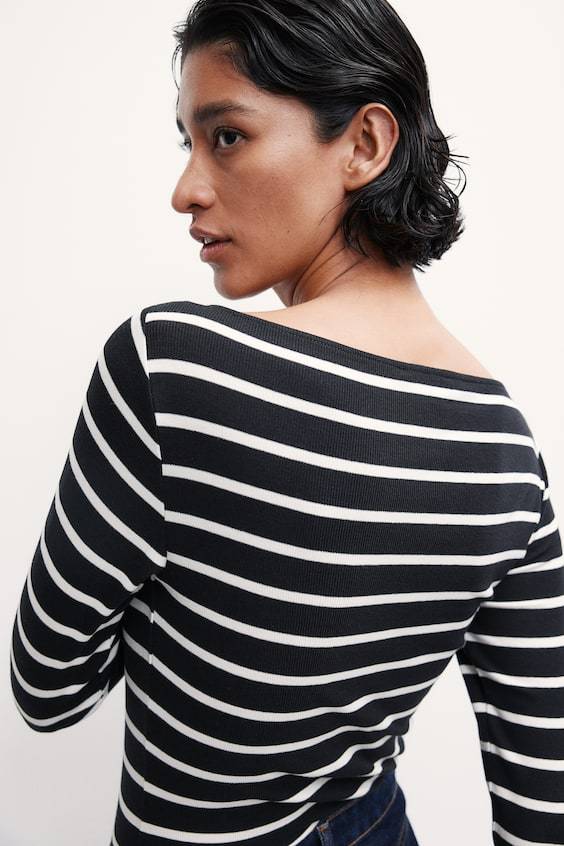 HM Shirt mit U-Boot-Ausschnitt Kostenloser Versand