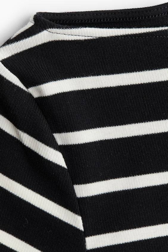 HM Shirt mit U-Boot-Ausschnitt Kostenloser Versand
