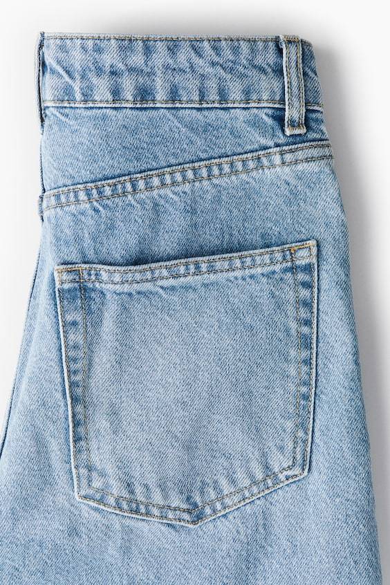 HM Schmal zulaufende Jeans Bügelfalten Zeitbegrenzte Promotion