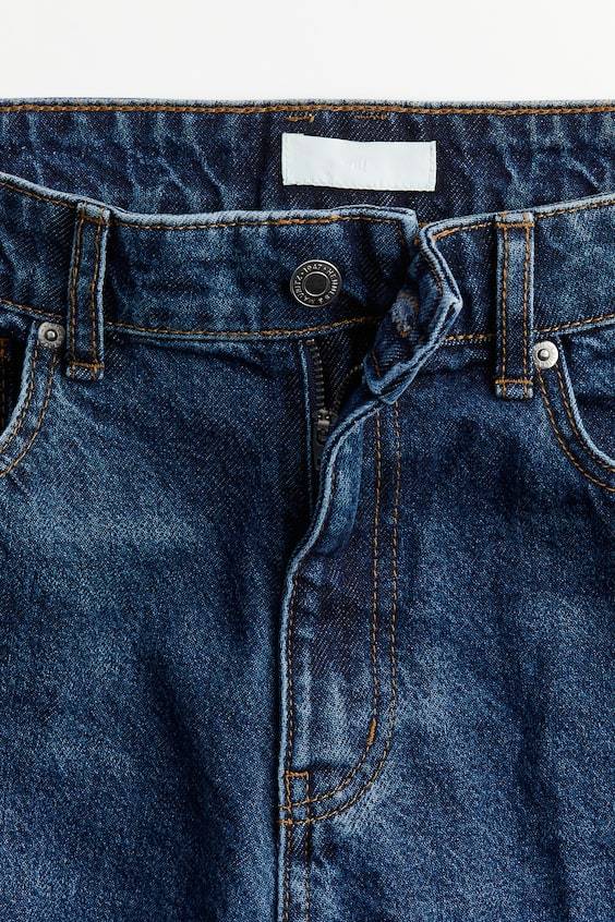 HM Schmal zulaufende Jeans Bügelfalten Bis zu 55% Rabatt