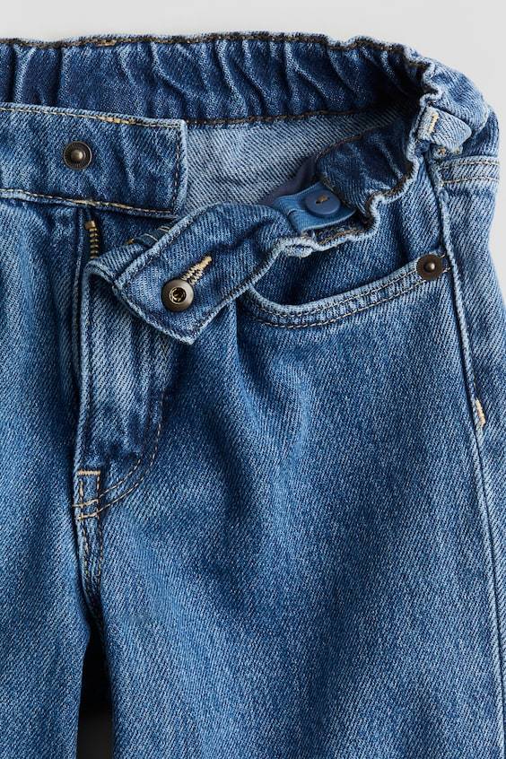 HM Tapered-Jeans aus Baumwollmix 2025