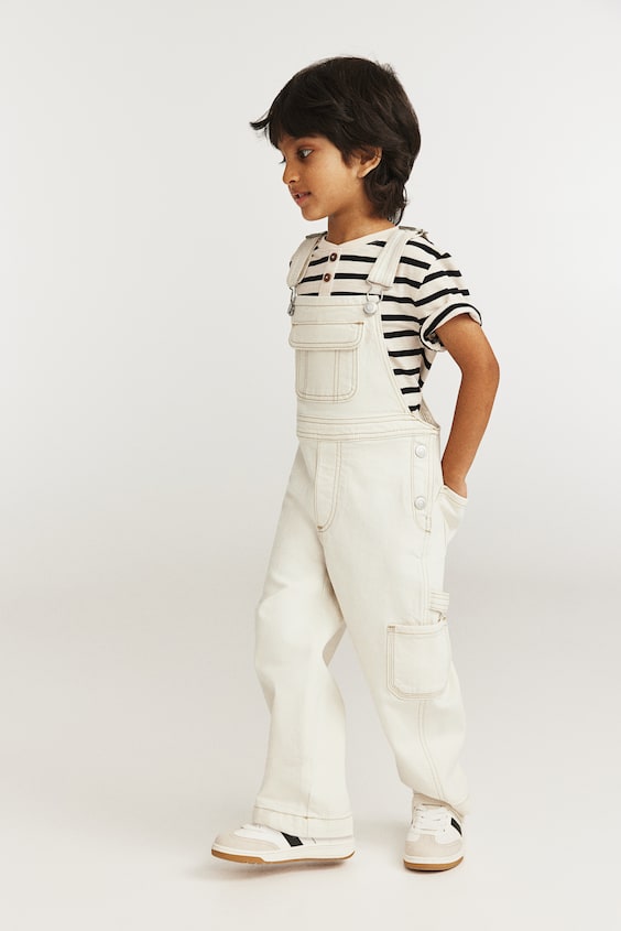 HM Latzhose aus Denim Muttertagsangebot