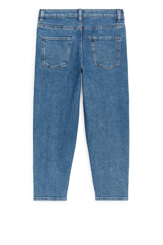 HM Stretch-Jeans mit schmal zulaufendem Bein Lagerräumung