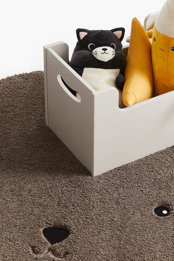 HM Animal-shaped rug Riesige Rabatte