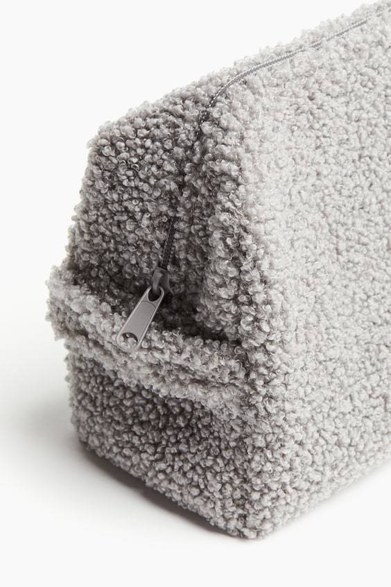 HM Wickeltasche aus Teddyfleece Fabrikladen