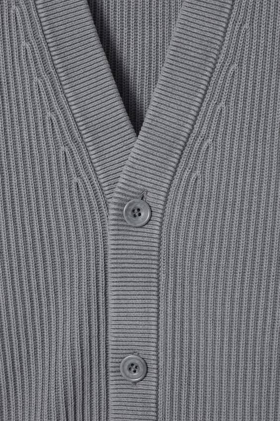 HM BAUMWOLL-STRICKJACKE MIT ACID-WASCHUNG Angebote