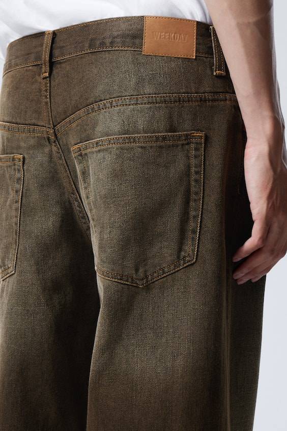 HM Lockere Jeans Sphere mit tief sitzendem Bund Schlussverkauf