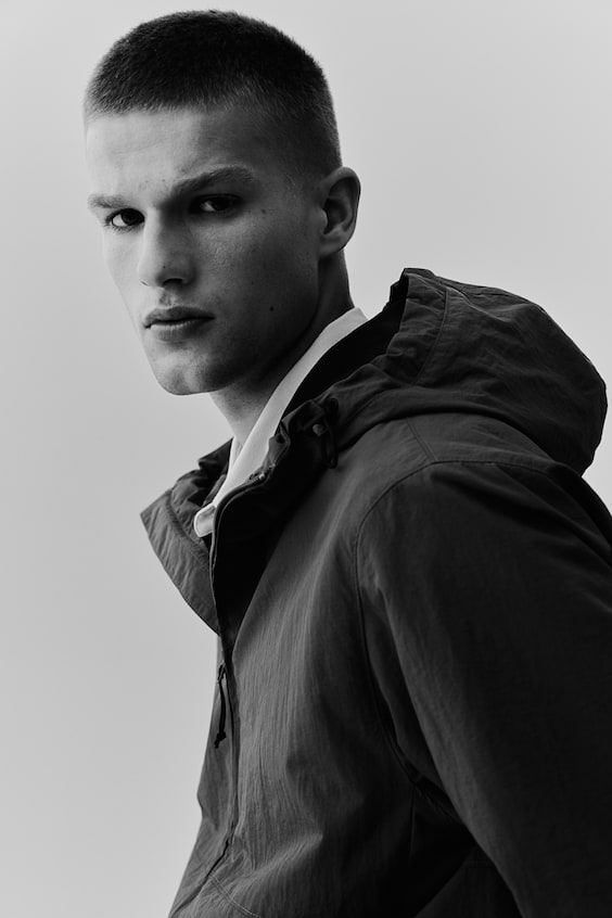 HM Windjacke in Regular Fit Muttertagsangebot