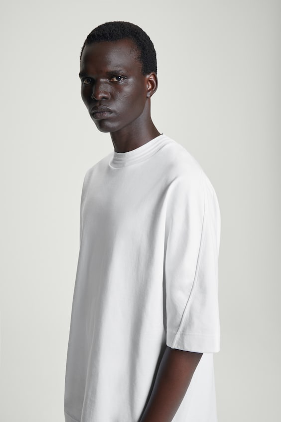 HM GEWICHTIGES OVERSIZED-T-SHIRT MIT KRAGEN Saisonale Angebote