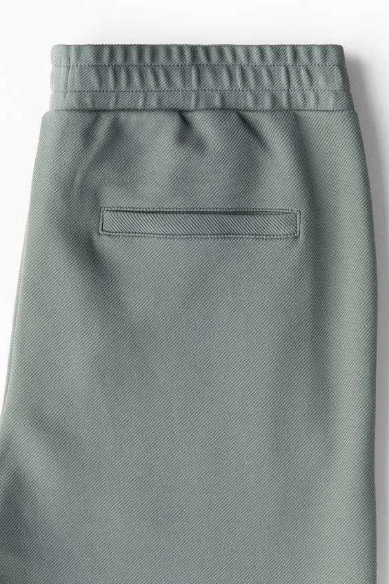 HM Twilljoggers in Slim Fit Bis zu 50% Rabatt
