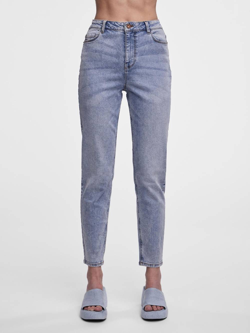 PIECES Tapered Jeans 'Kesia' in Light Blue 50% Rabatt mit kostenlosem Versand