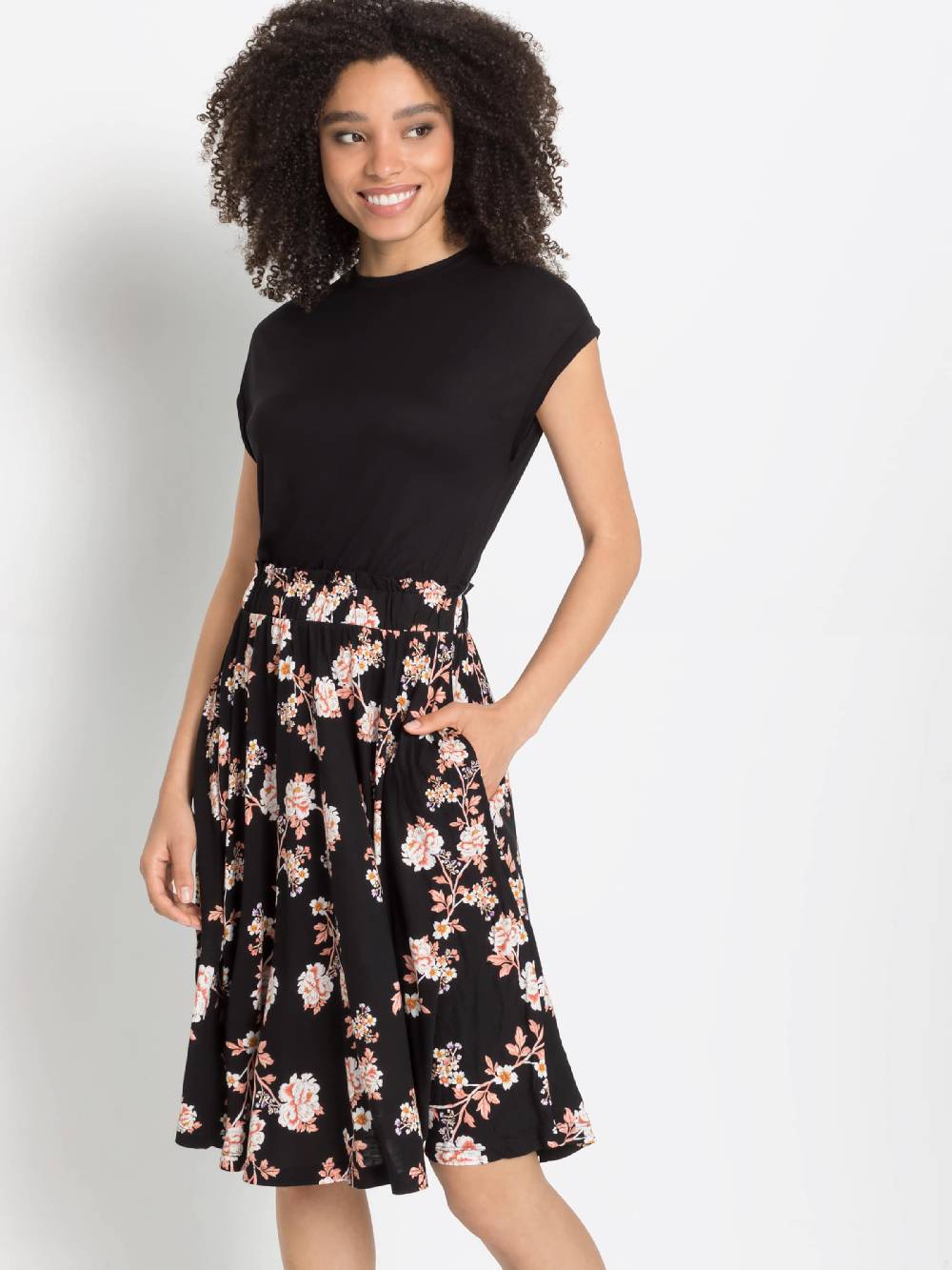 LASCANA Dress in Black Auslauf