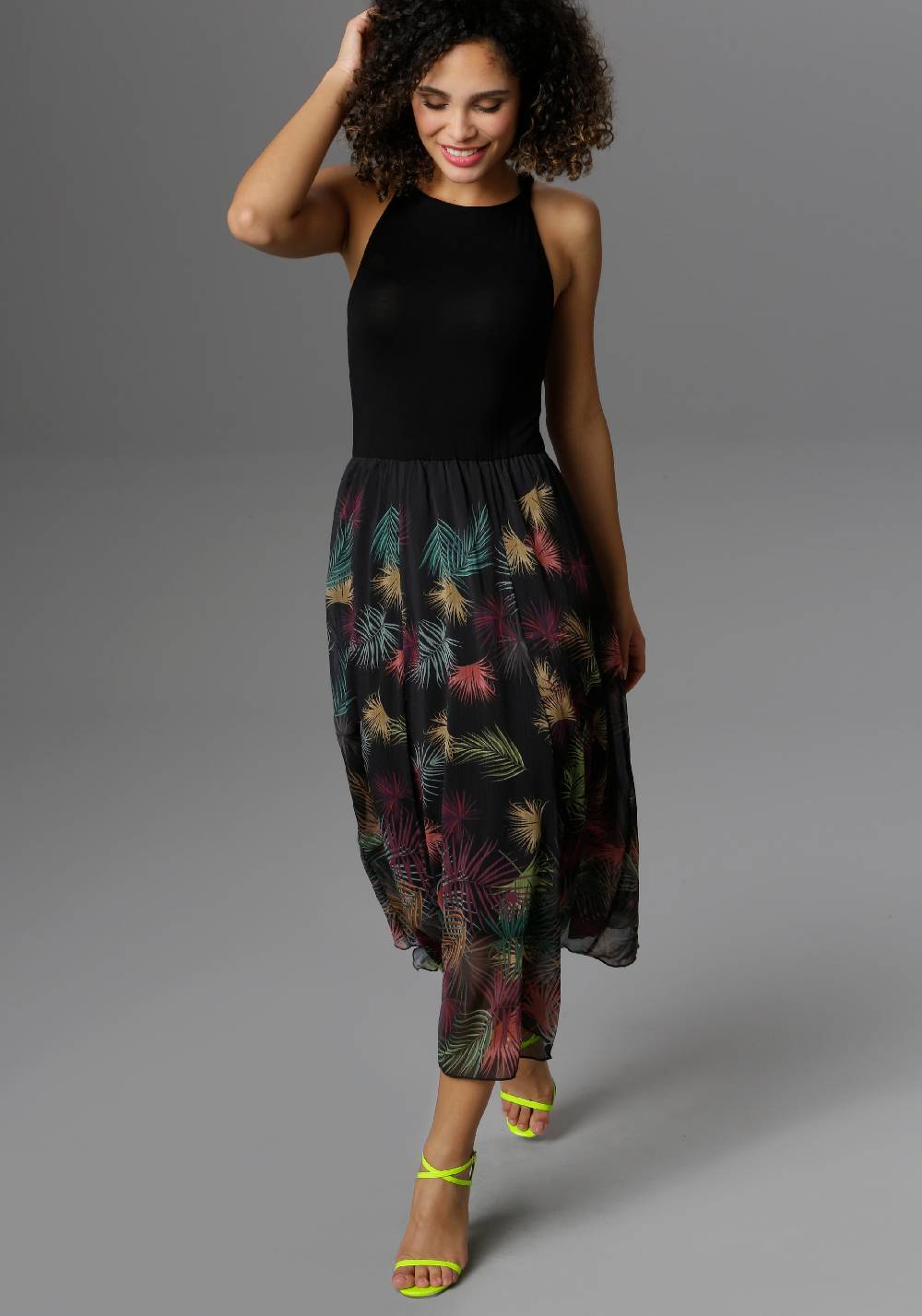 Aniston SELECTED Summer Dress in Black Saisonschlussverkauf