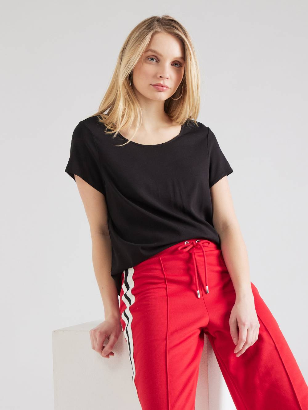 VERO MODA Shirt 'VMBella' in Black Top Angebot