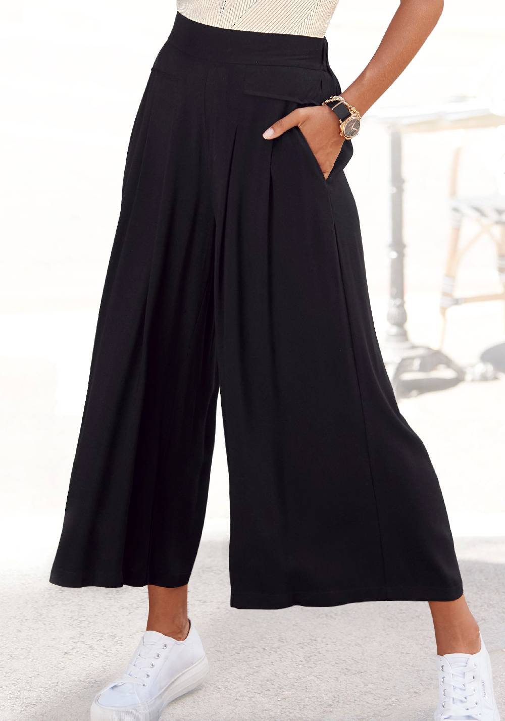 LASCANA Wide leg Pleated Pants in Black 50% Rabatt für begrenzte Zeit