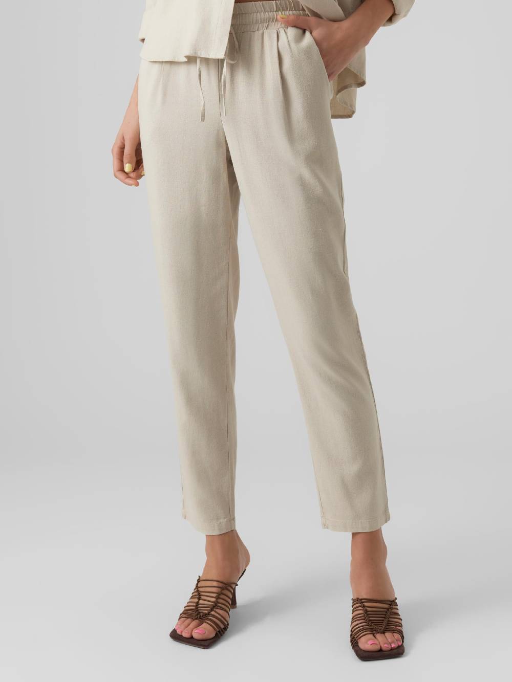 VERO MODA Regular Pants 'Jesmilo' in Kitt Outlet