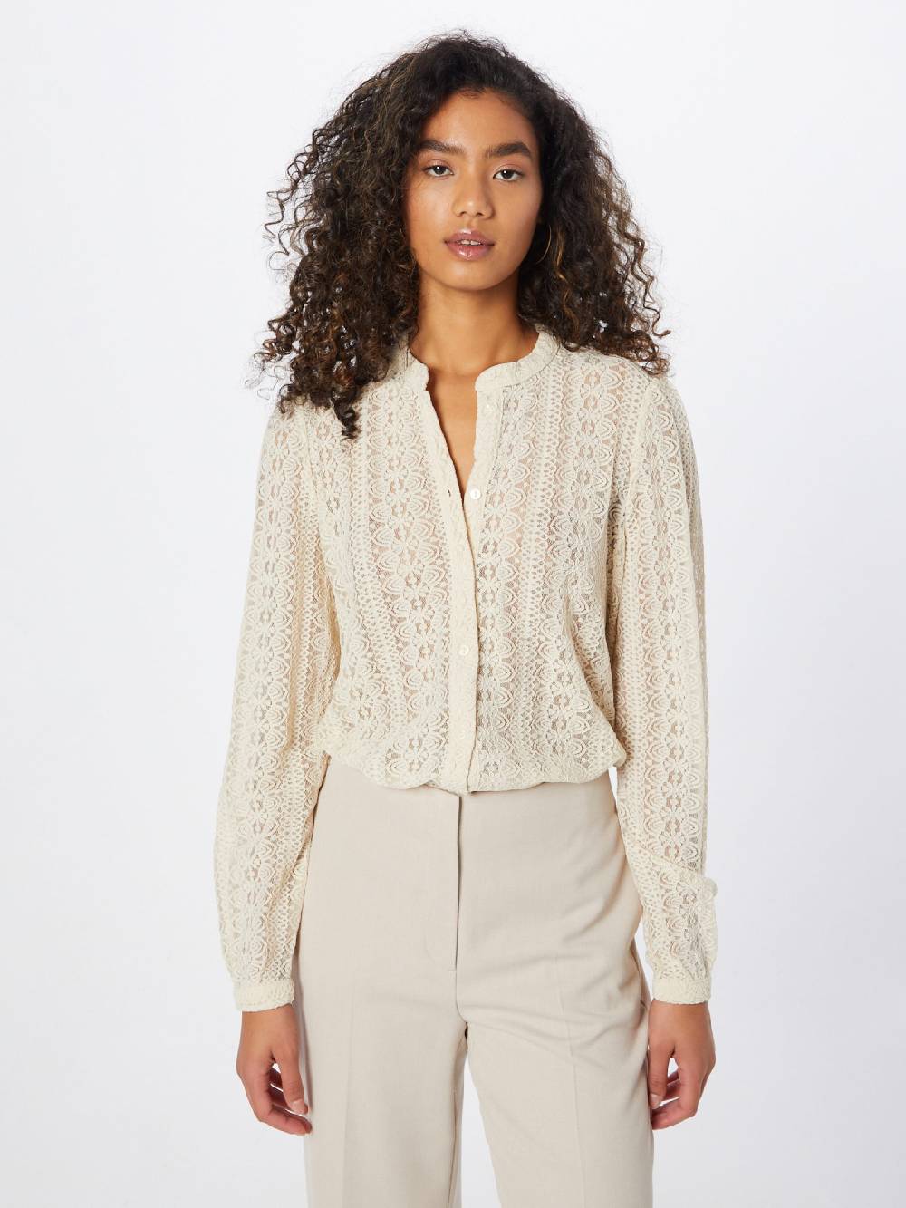 VILA Blouse 'VIChikka' in Cream Letzter Tag