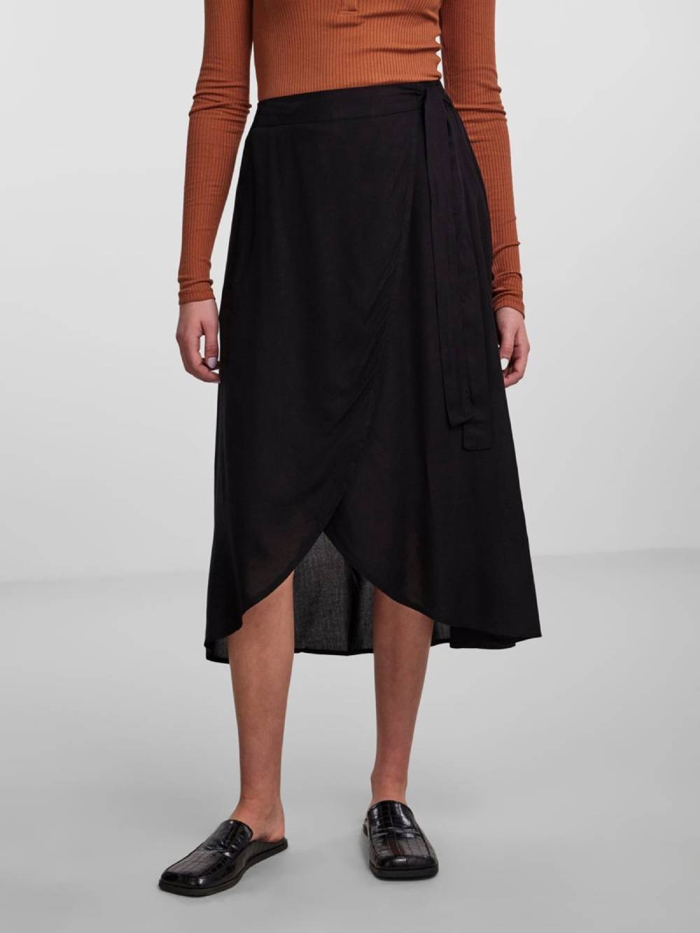 PIECES Skirt 'Tala' in Black Günstig kaufen