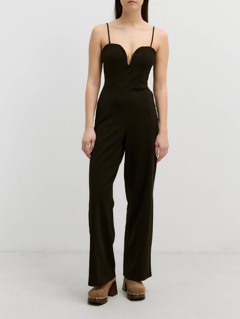 EDITED Jumpsuit 'Roxana' in Black Meist gekauft