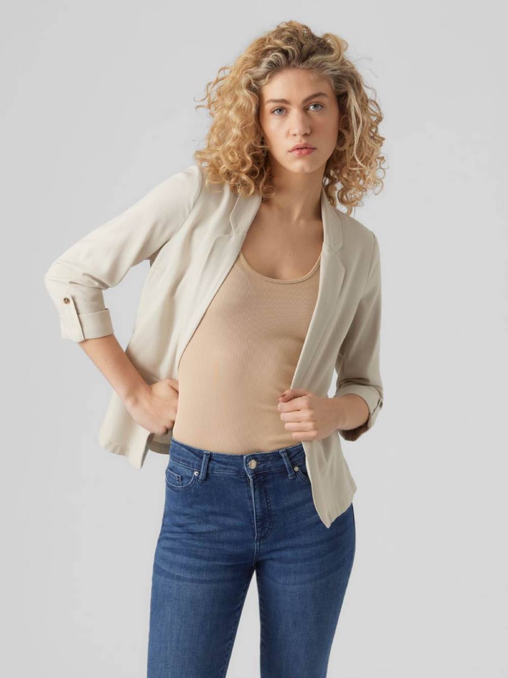 VERO MODA Blazer 'VMJesmilo' in Grey Vierteljährliche Förderung