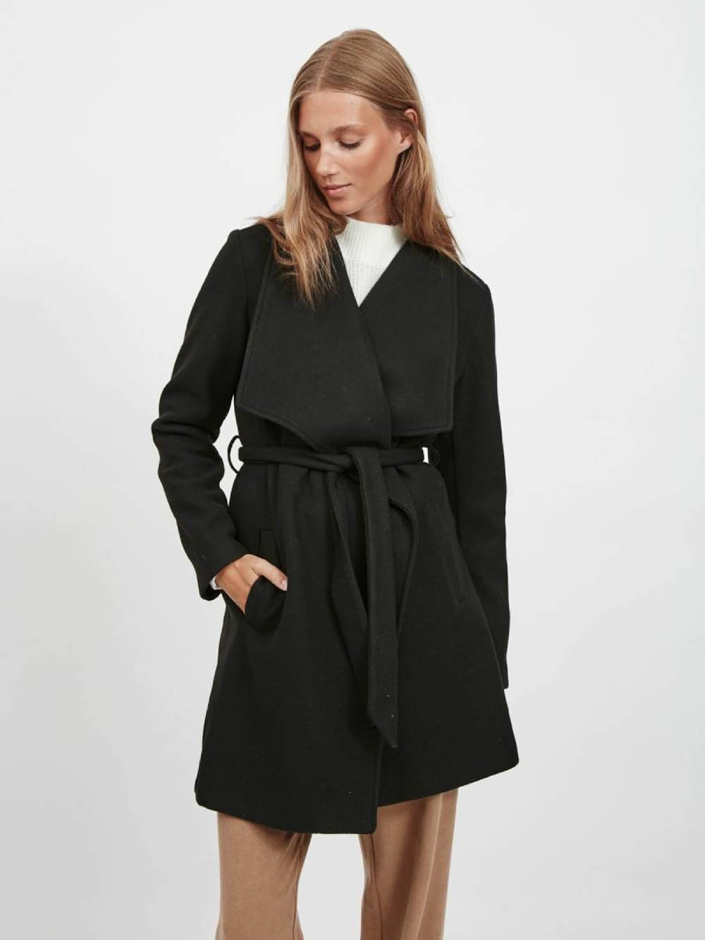 VILA Between-Seasons Coat 'Cooley' in Black Meist gekauft