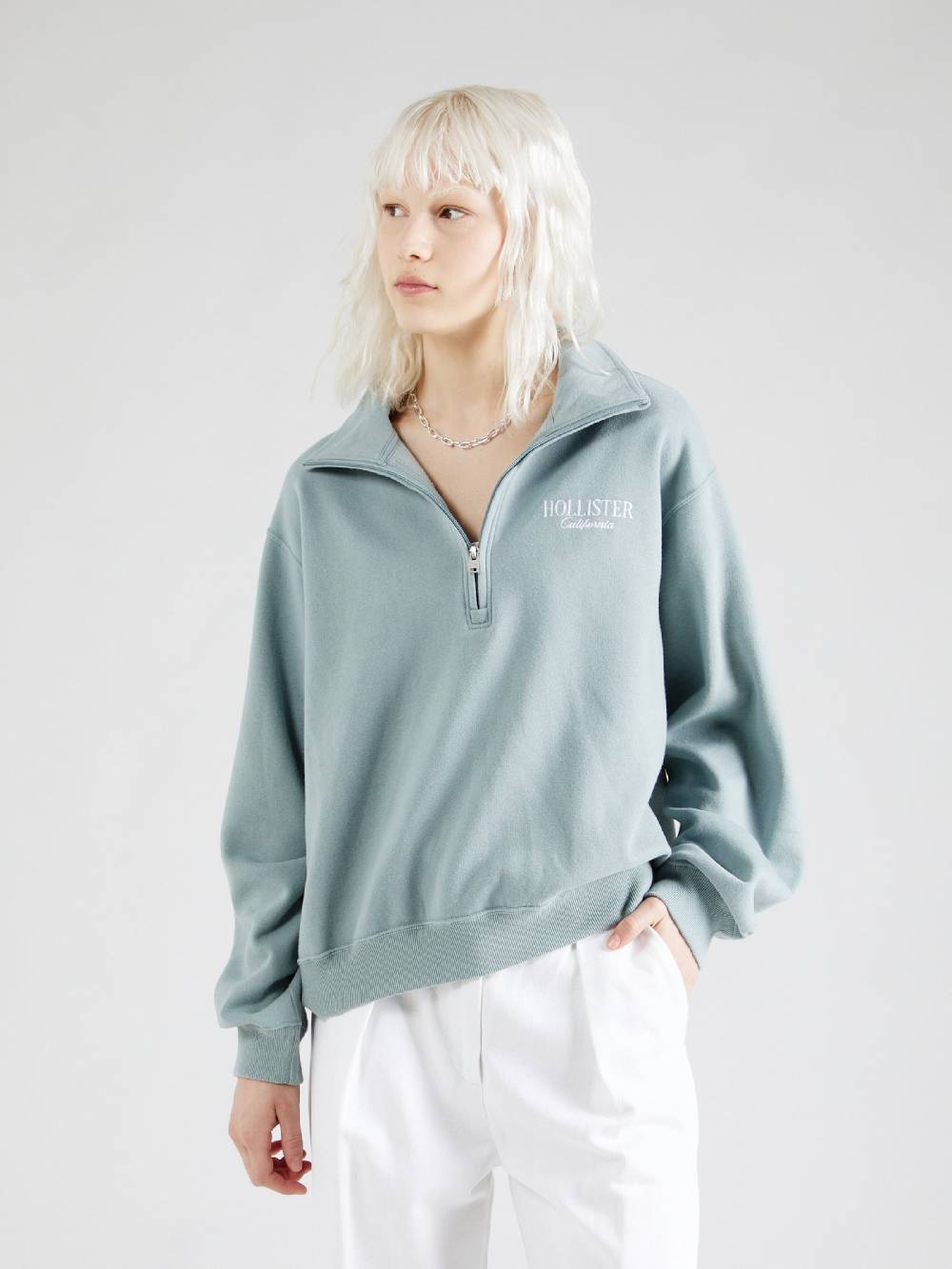 HOLLISTER Sweatshirt in Light Blue Online Outlet