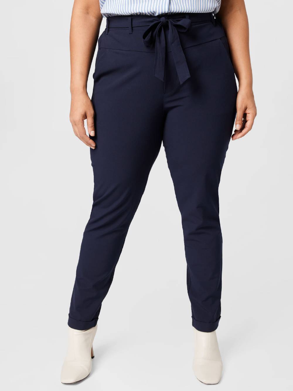KAFFE CURVE Regular Pants 'Jia' in Ultramarine Blue Lagerräumung