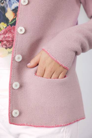 Lieblingsstück Trachtenstrickjacke mit Herzintarsie auf dem Rücken Clearance-Verkauf