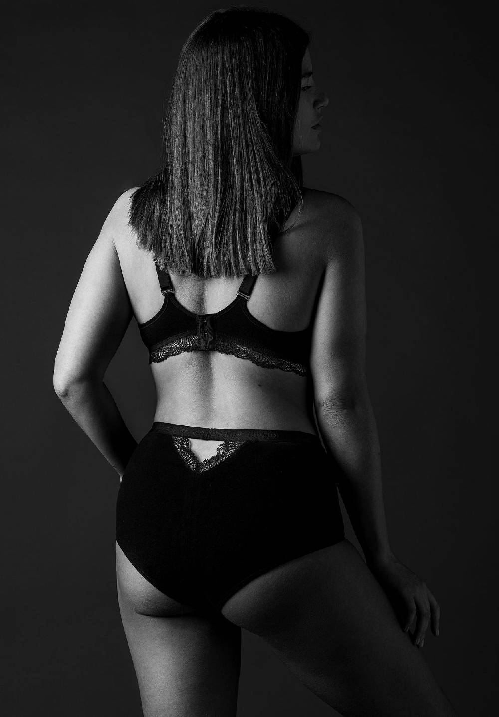 Lovjoi Panty YARROW Black Begrenzte Freigabe