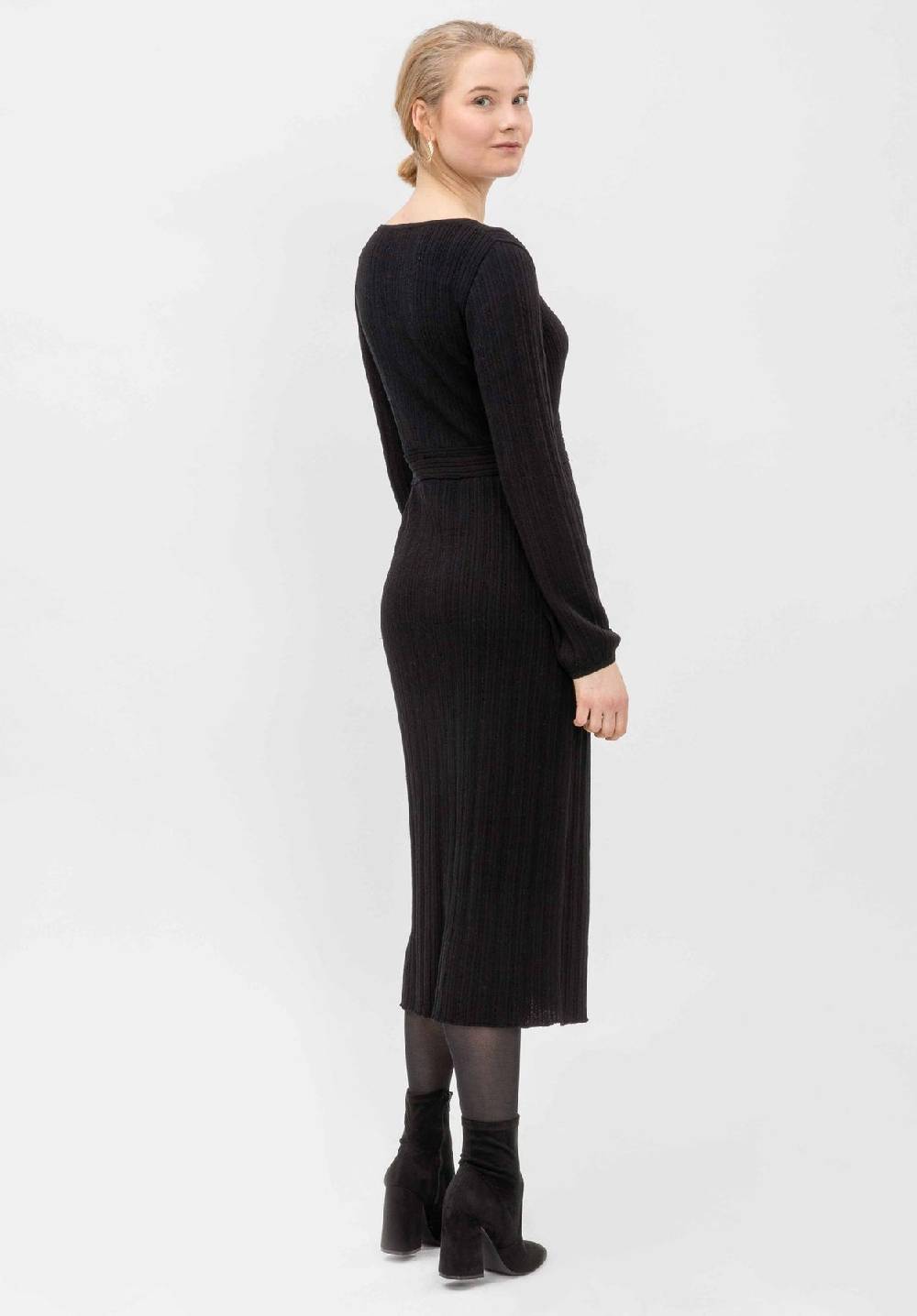 Lovjoi Strick Kleid SKORPA 2025
