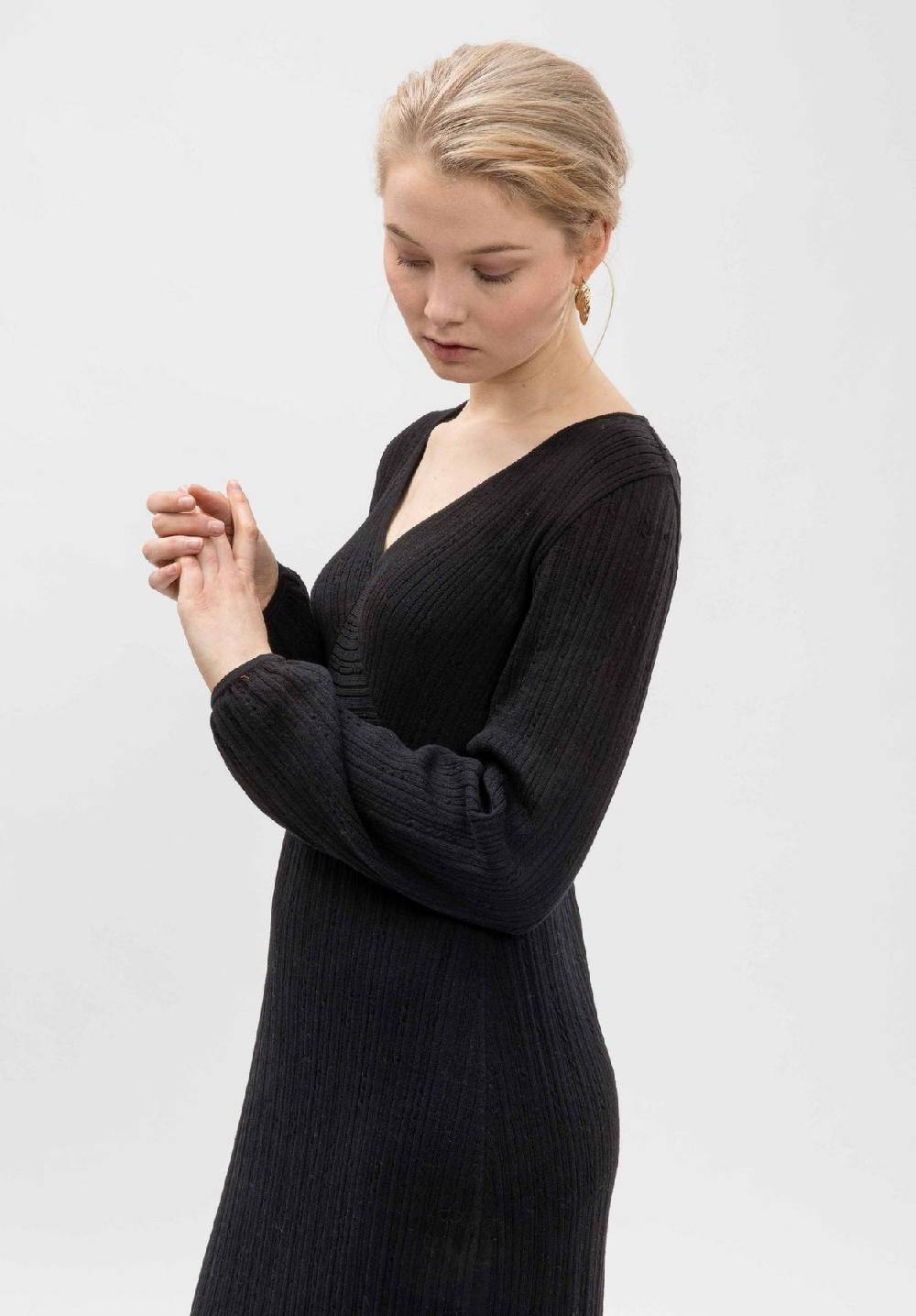 Lovjoi Strick Kleid SKORPA 2025